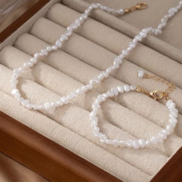 White Pearl Necklace - Image 4